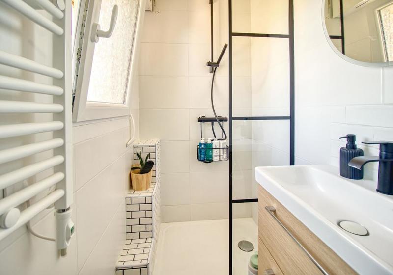 Maison - 204 m² - 8 pièces