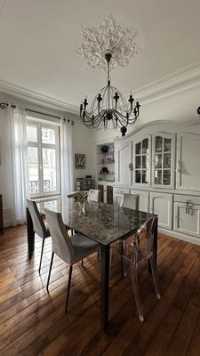 Appartement - 153 m² - 6 pièces