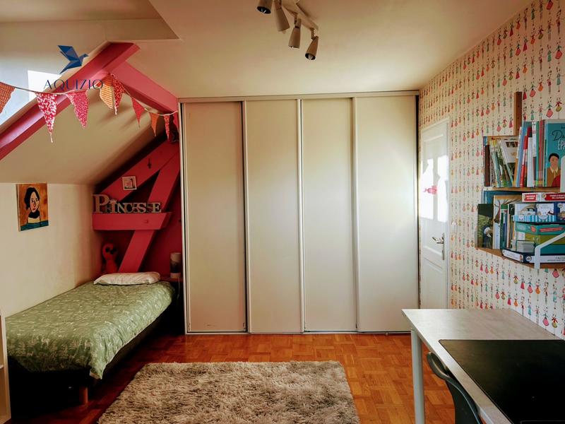 Villa - 261 m² - 8 pièces