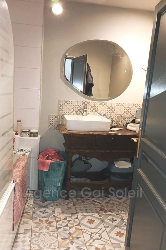 Maison - 201 m² - 10 pièces