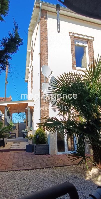 Maison - 90 m² - 4 pièces