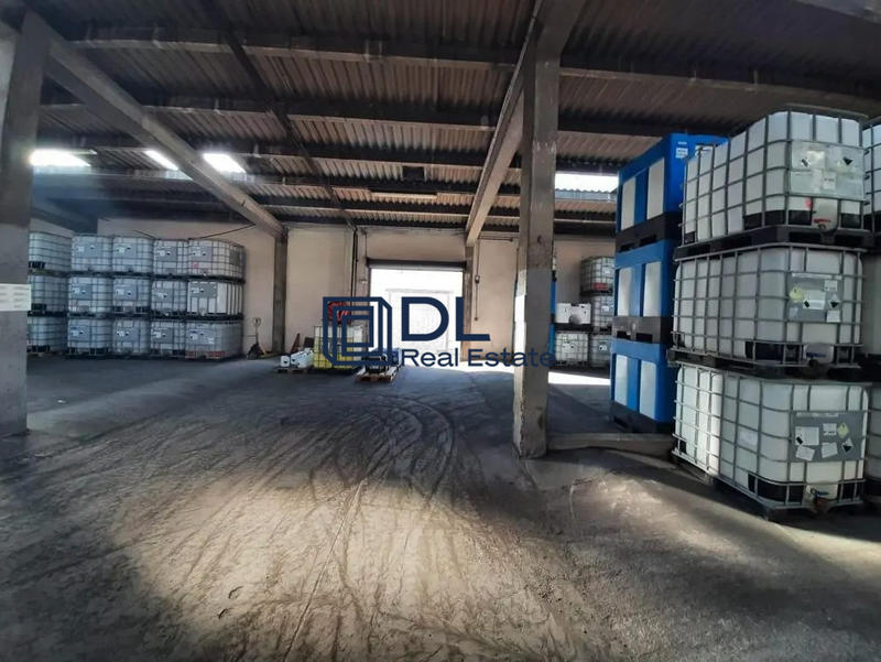 Entrepôt - 2 173 m²