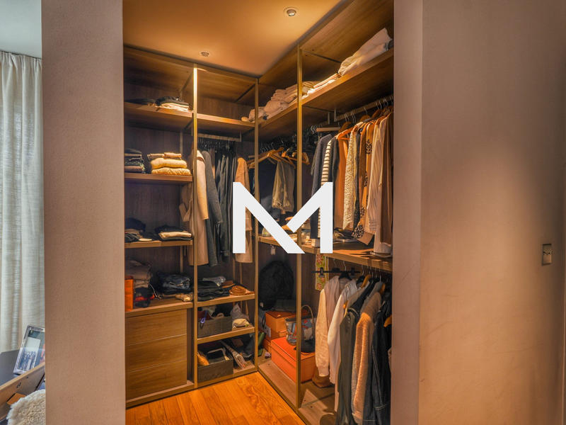 Villa - 212 m² - 6 pièces