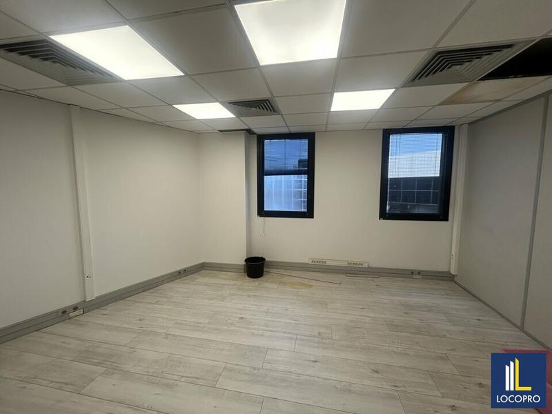 Bureau - 480 m²