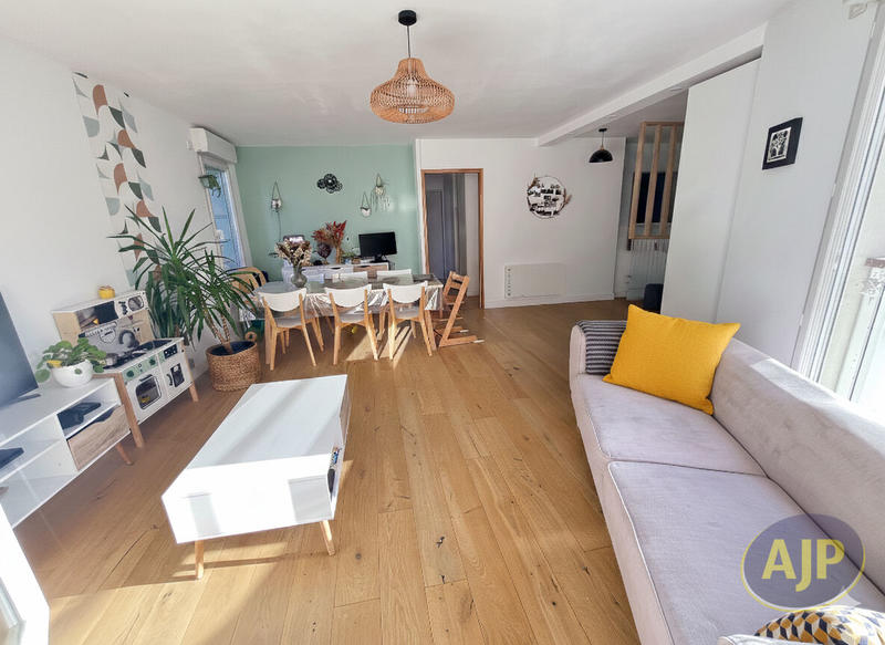 Appartement - 65 m² - 3 pièces