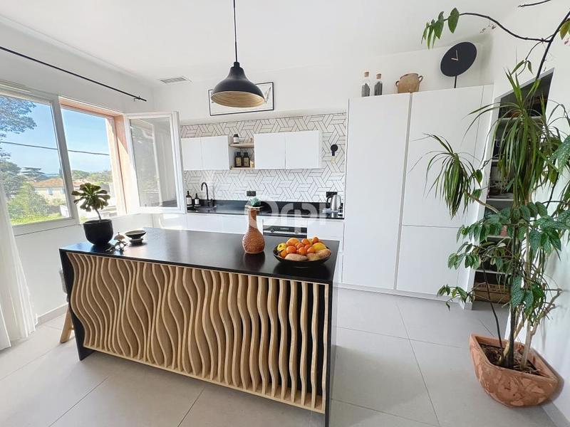 Maison - 135 m² - 6 pièces