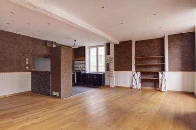 Appartement - 97 m² - 4 pièces