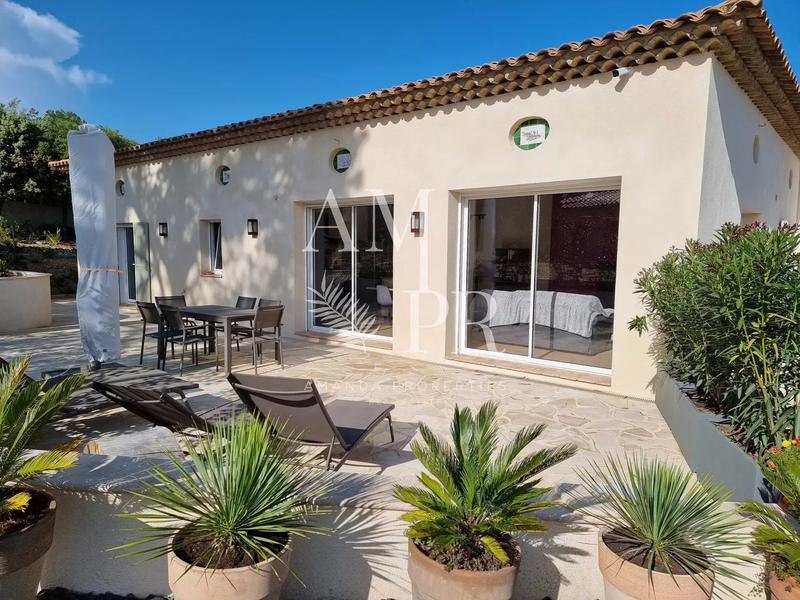 Villa - 555 m² - 10 pièces