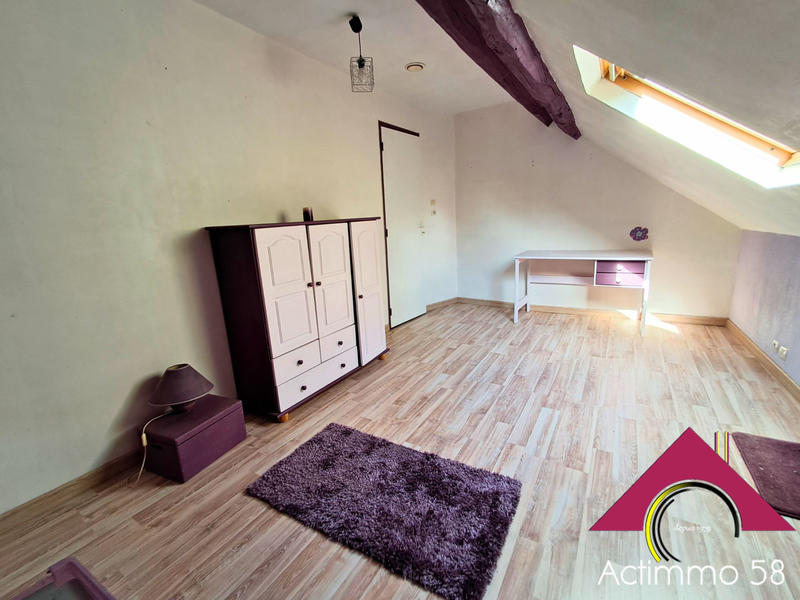 Maison - 162 m² - 8 pièces