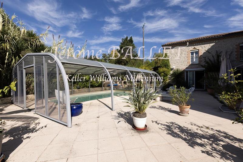 Maison de maîtres - 450 m² - 12 pièces