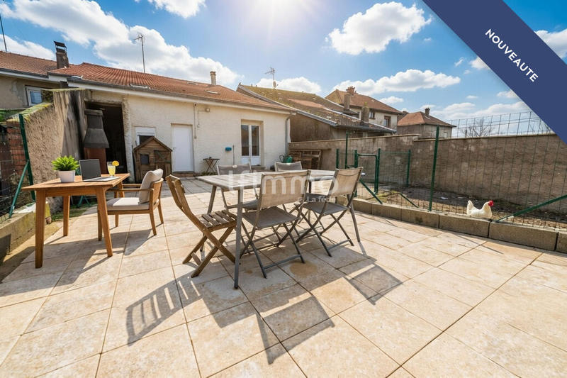 Maison - 220 m² - 6 pièces