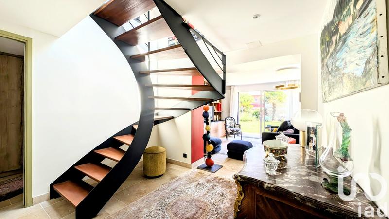 Maison - 185 m² - 7 pièces