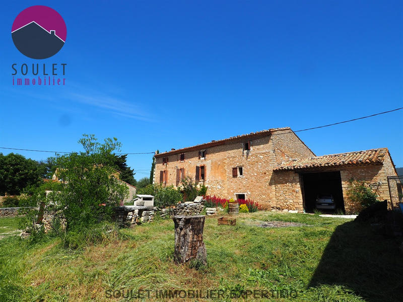 Mas - 300 m² - 12 pièces