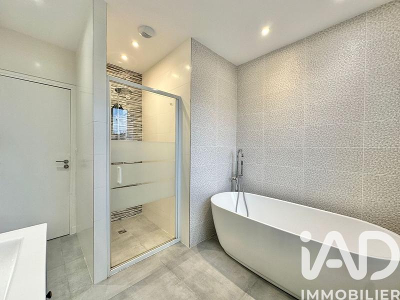 Maison - 156 m² - 7 pièces