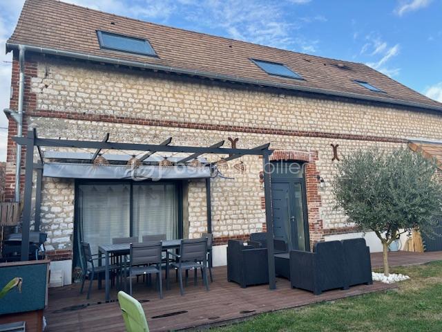 Maison - 148 m² - 5 pièces