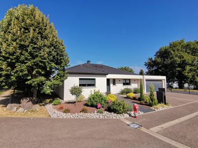 Maison contemporaine - 128 m² - 4 pièces