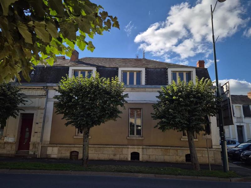 Maison - 198 m² - 7 pièces