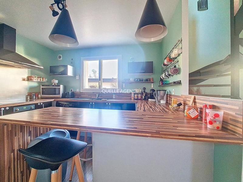 Maison - 90 m² - 5 pièces