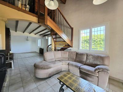 Maison - 96 m² - 4 pièces