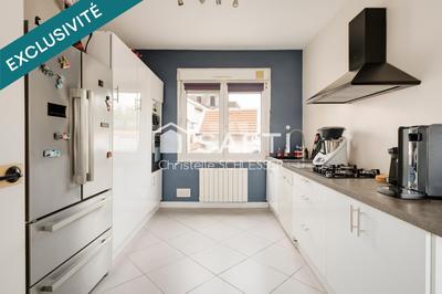 Maison - 95 m² - 4 pièces