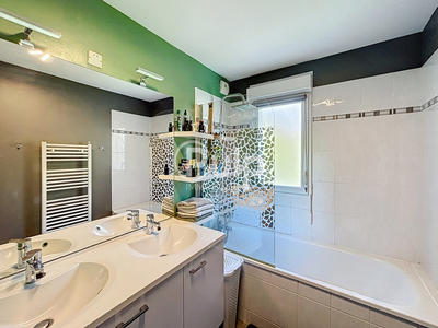 Maison - 65 m² - 5 pièces