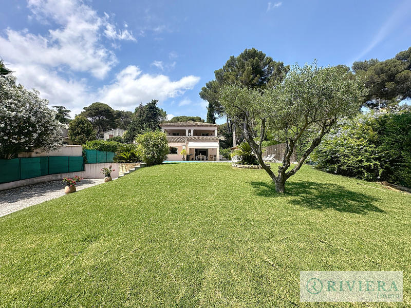 Villa - 145 m² - 5 pièces