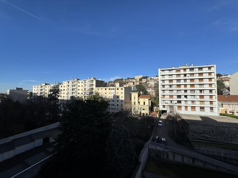 Appartement - 104 m² - 4 pièces