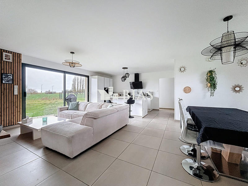 Maison - 100 m² - 4 pièces