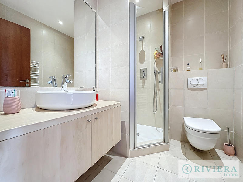 Maison - 203 m² - 5 pièces