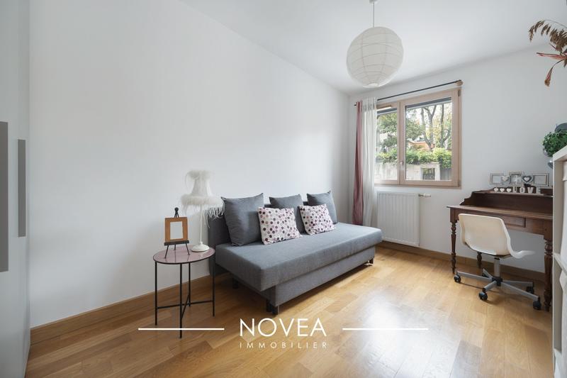 Appartement - 94 m² - 4 pièces