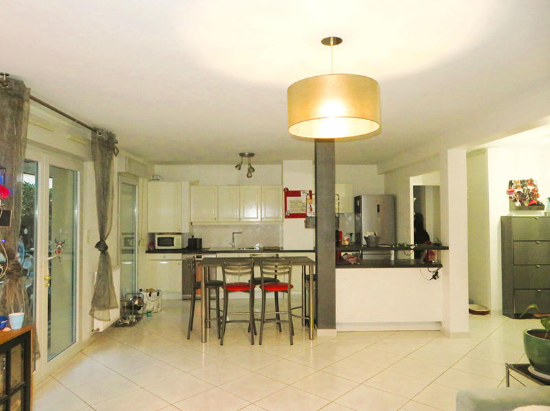 Appartement - 102 m² - 5 pièces