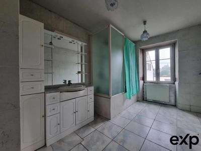 Maison - 198 m² - 10 pièces