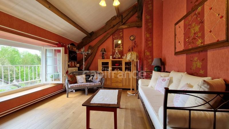 Demeure - 285 m² - 8 pièces