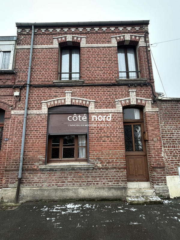 Maison ancienne - 276 m² - 7 pièces