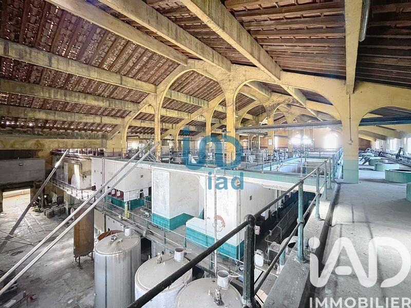 Local commercial - 1 200 m²