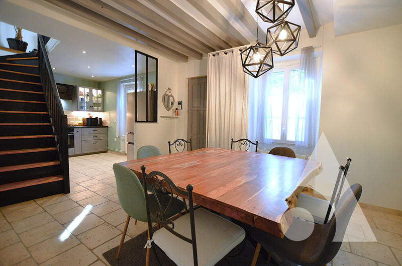 Maison - 119 m² - 7 pièces