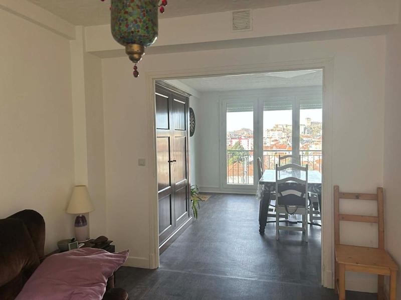 Appartement - 83 m² - 5 pièces