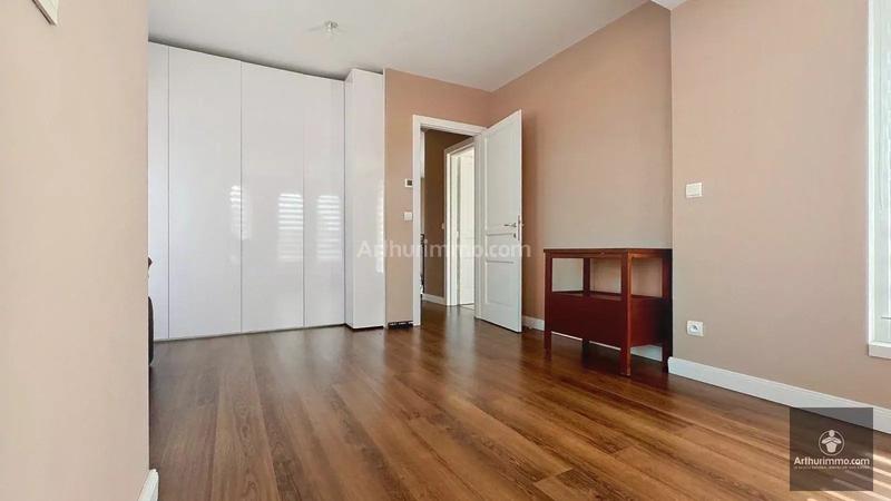 Maison - 164 m² - 7 pièces