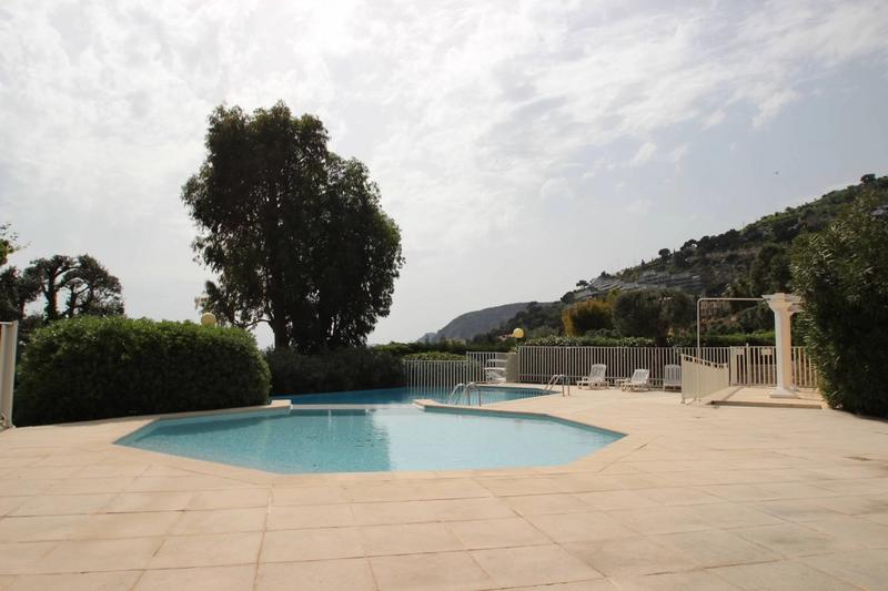 Appartement - 85 m² - 3 pièces