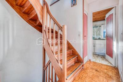 Maison - 93 m² - 5 pièces