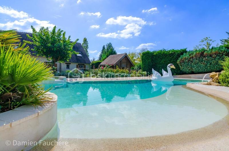 Demeure - 320 m² - 10 pièces