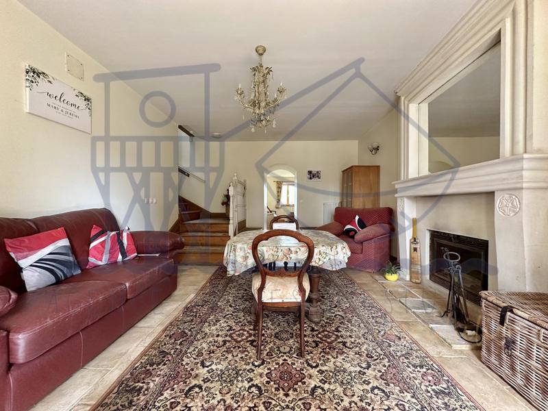 Maison ancienne - 387 m² - 8 pièces