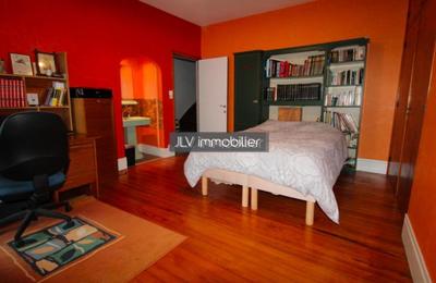 Maison - 274 m² - 8 pièces