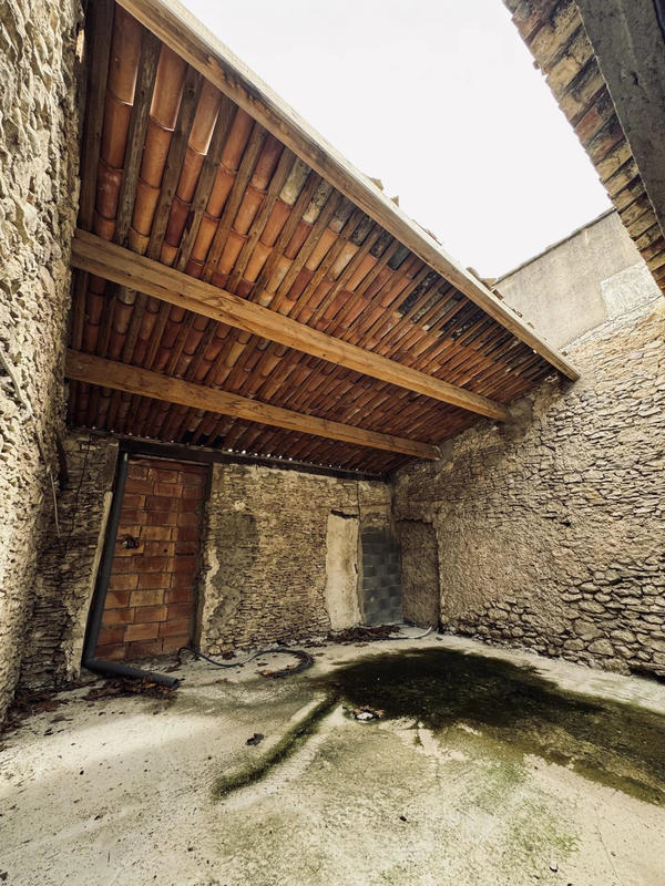 Maison traditionnelle - 251 m² - 5 pièces