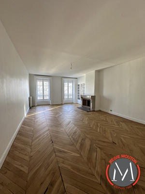 Appartement - 151 m² - 5 pièces