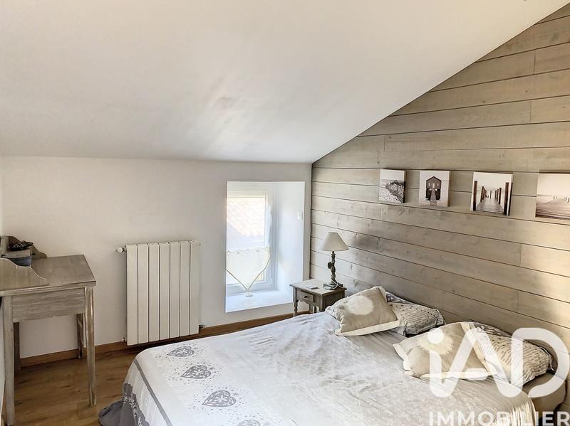 Maison - 236 m² - 7 pièces