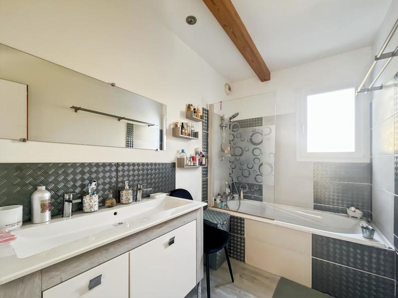 Villa - 190 m² - 7 pièces