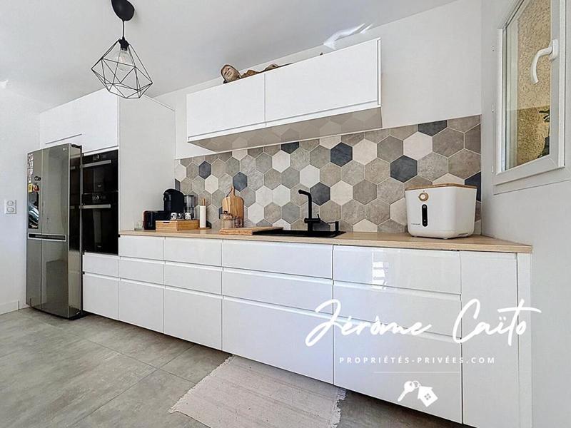 Maison - 83 m² - 4 pièces