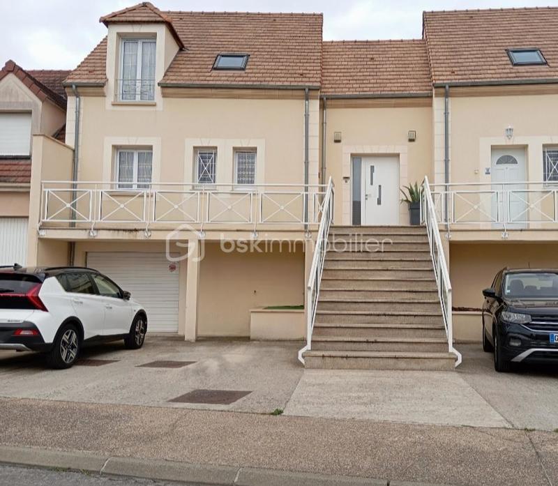 Maison - 106 m² - 5 pièces