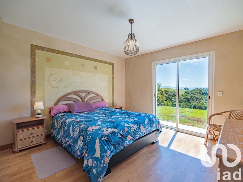 Maison de maîtres - 240 m² - 6 pièces